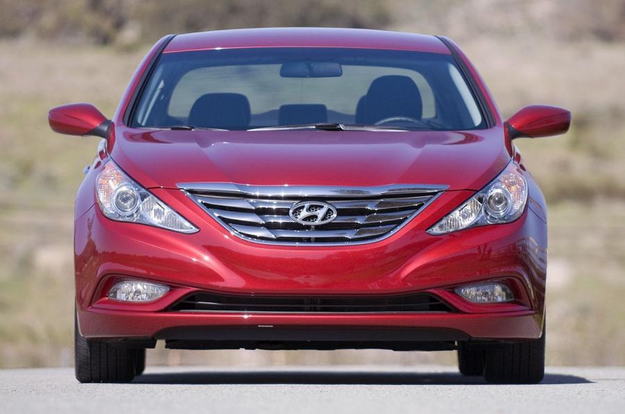  Hyundai Sonata 2011 года  (US) (фото 16 из 85)